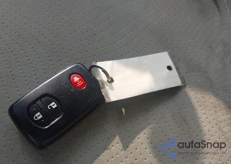 2010 Toyota Prius Iii from USA, damaged, VIN JTDKN3DU8A0098298